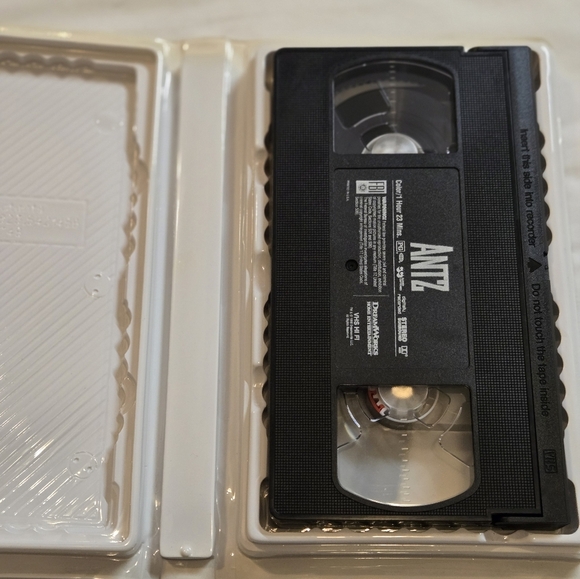 Antz VHS Movie Tape - Picture 3 of 3